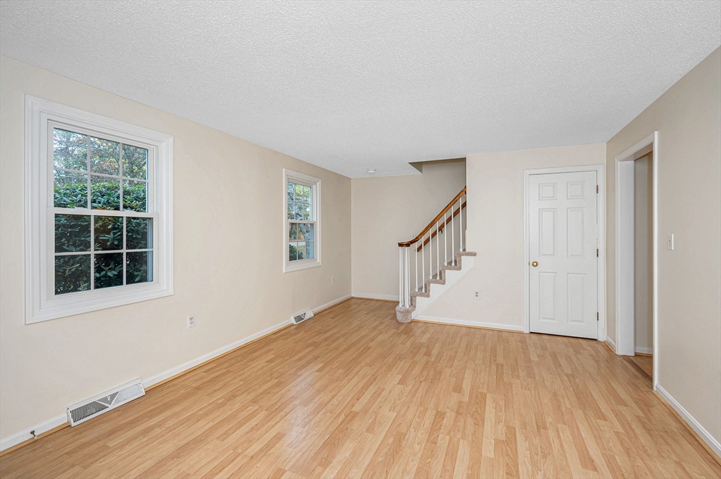 189 Turnpike Road, Unit 189 Chelmsford, MA 01824 - Photo 5 of 32 Gallery Image 5