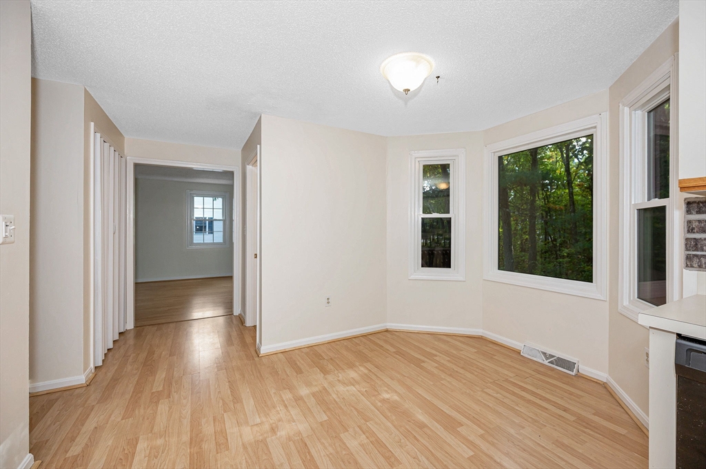 189 Turnpike Road, Unit 189 Chelmsford, MA 01824 - Photo 10 of 32 Gallery Image 10