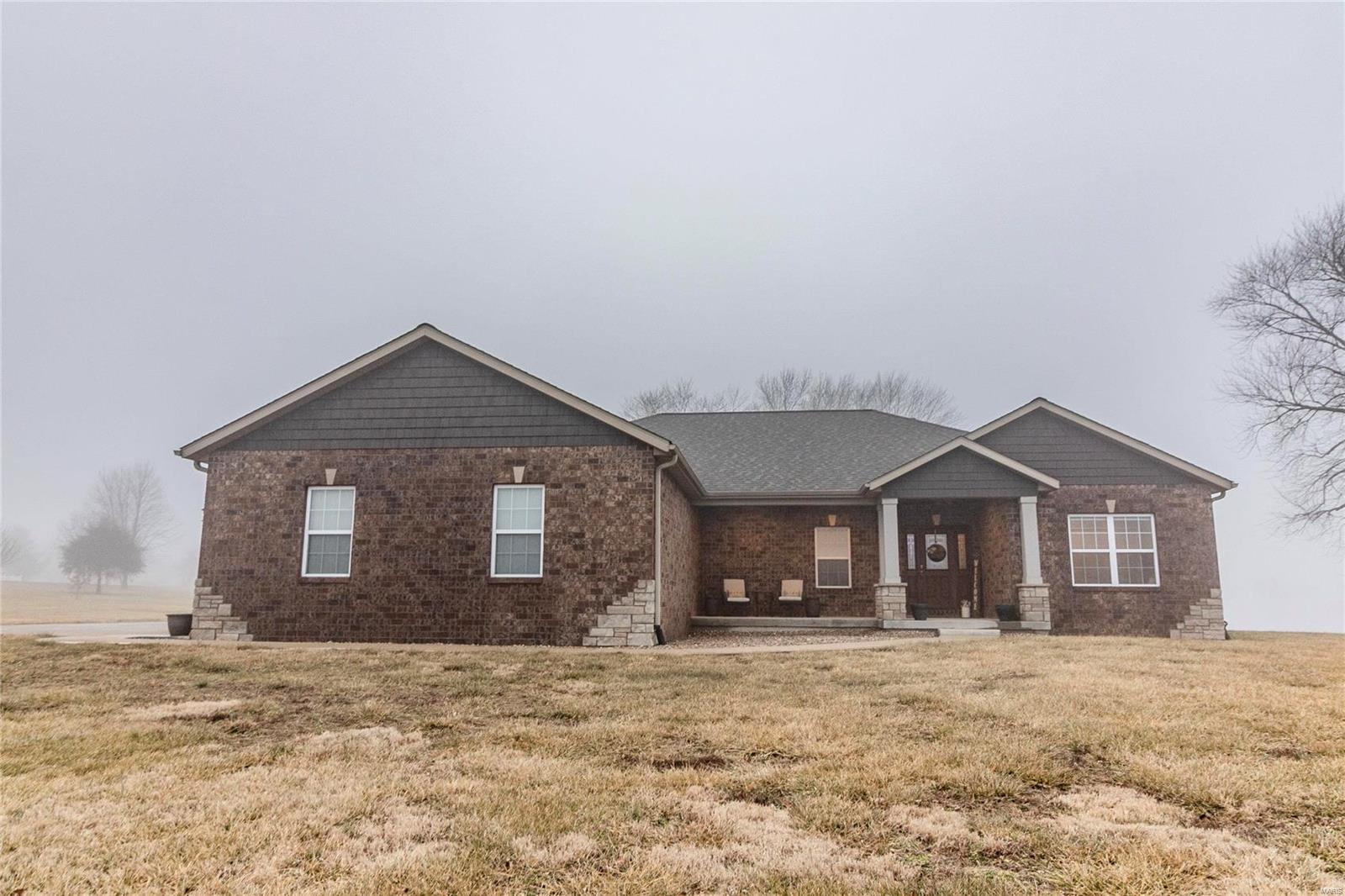 35 Blackjack Road Troy, IL 62294 - Photo 1 of 46