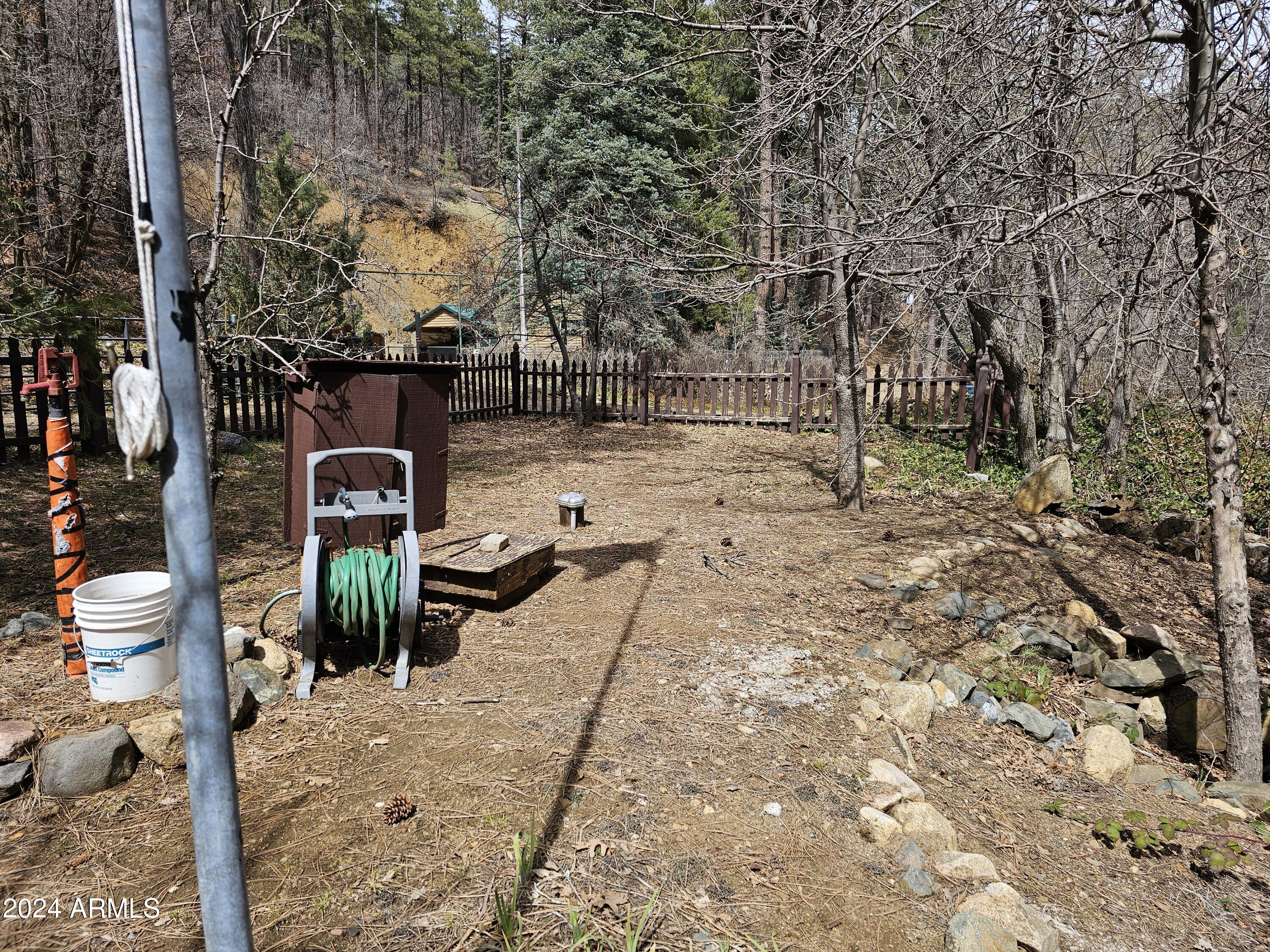 8325 South Breezy Pine Road Mayer, AZ 86333 - Photo 14 of 33 1000014308