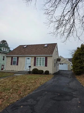 $165,000 | 27 Rossmore Place, Binghamton, NY 13904