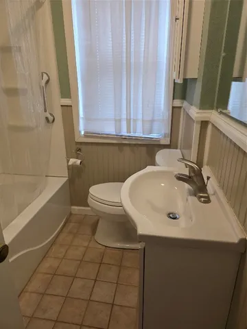 $165,000 | 27 Rossmore Place, Binghamton, NY 13904