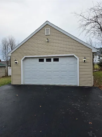 $165,000 | 27 Rossmore Place, Binghamton, NY 13904