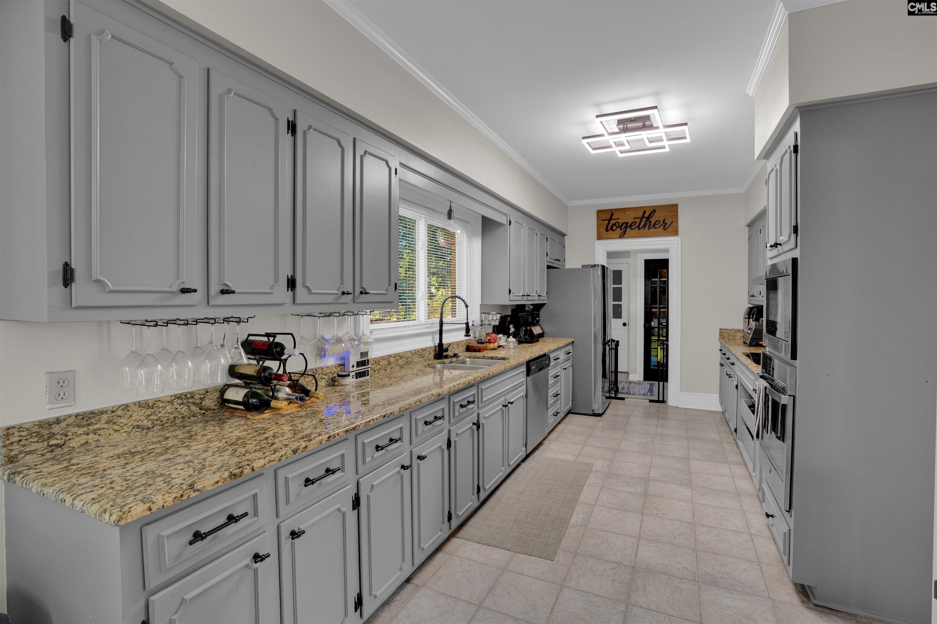 208 Mallet Hill Road Columbia, SC 29223 - Photo 9 of 34