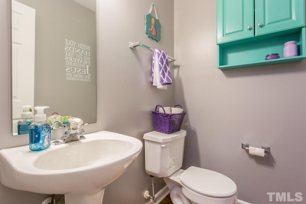 3832 Satinleaf Drive Raleigh, NC 27616 - Photo 14 of 24 Gallery Image 14
