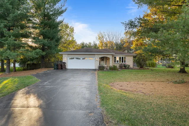 $399,900 | 24900 South Sycamore Street, Elwood, IL 60421