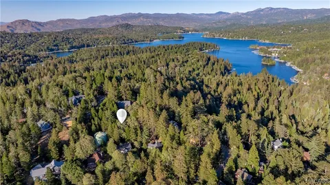 $785,000 | 238 Shasta Drive, Lake Arrowhead, CA 92352