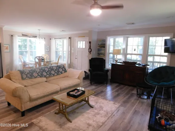 $2,100 | 1158 Highway 70, Beaufort, NC 28516