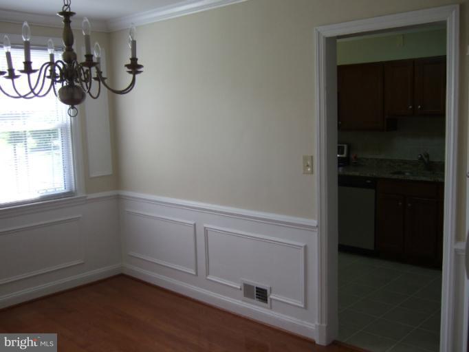 3205 Dorithan Road Baltimore, MD 21215 - Photo 1 of 18 Dining Room