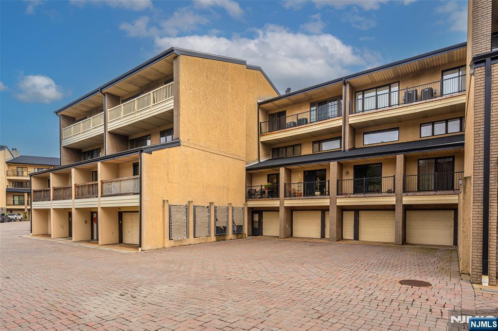 1225 River Road, Unit 7D Edgewater, NJ 07020 - Photo 35 of 41