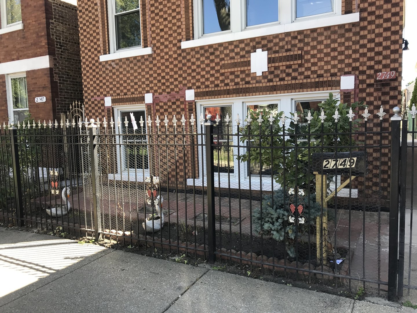 2749 South Trumbull Avenue Chicago, IL 60623 - Photo 2 of 31