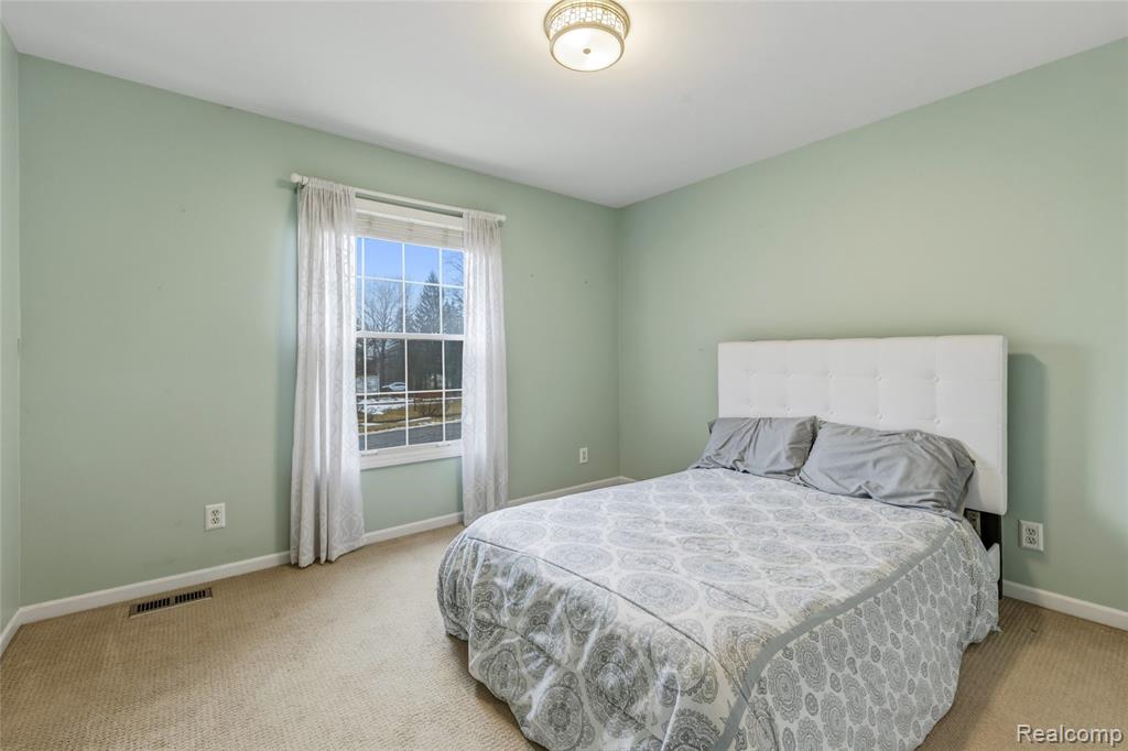 1028 Chesapeake Rochester Hills, MI 48307 - Photo 35 of 52