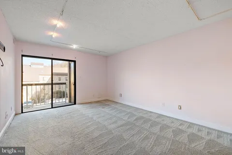 $295,000 | 1704 North Park Drive, Unit 205, Wilmington, DE 19806