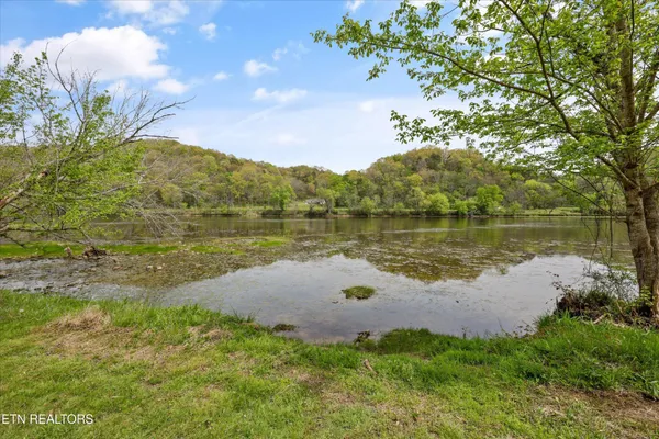 $745,000 | 1784 Holston Shores Drive, Rutledge, TN 37861