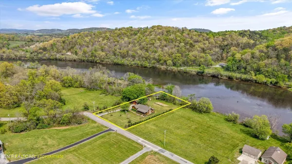 $745,000 | 1784 Holston Shores Drive, Rutledge, TN 37861