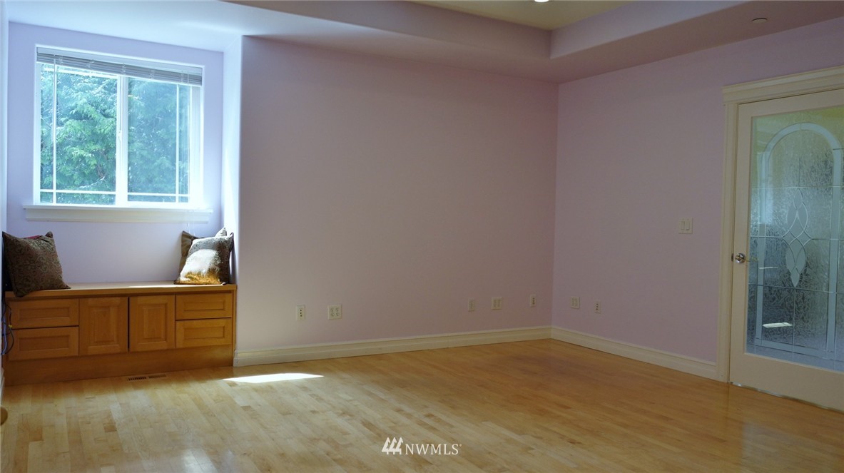 16604 Sylvester Road Southwest Burien, WA 98166 - Photo 14 of 25