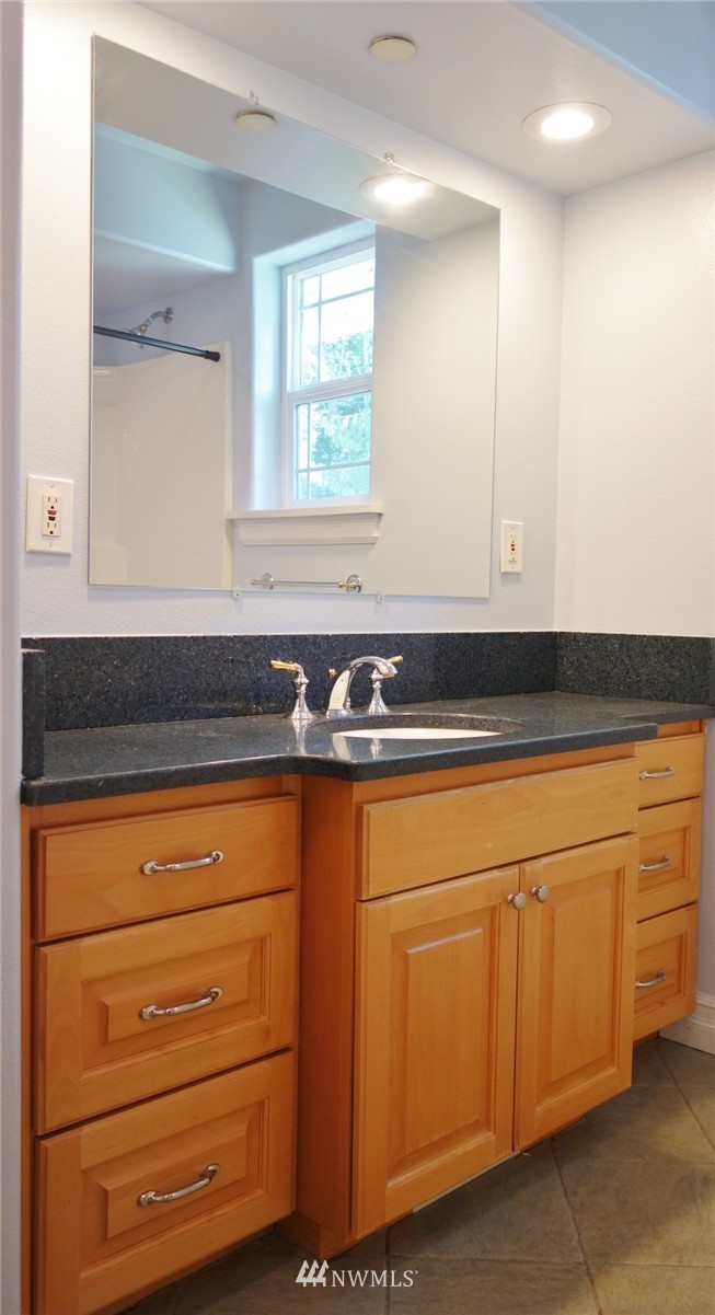 16604 Sylvester Road Southwest Burien, WA 98166 - Photo 23 of 25