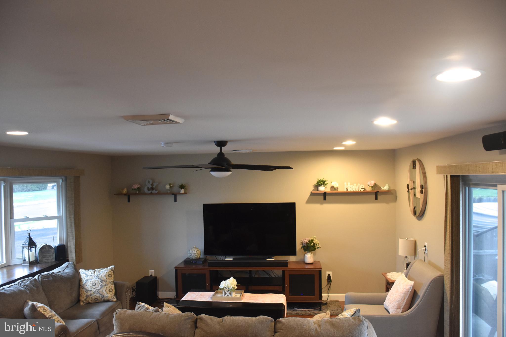 824 Dunbury Road Fairless Hills, PA 19030 - Photo 14 of 31 Family room with sliders to patio