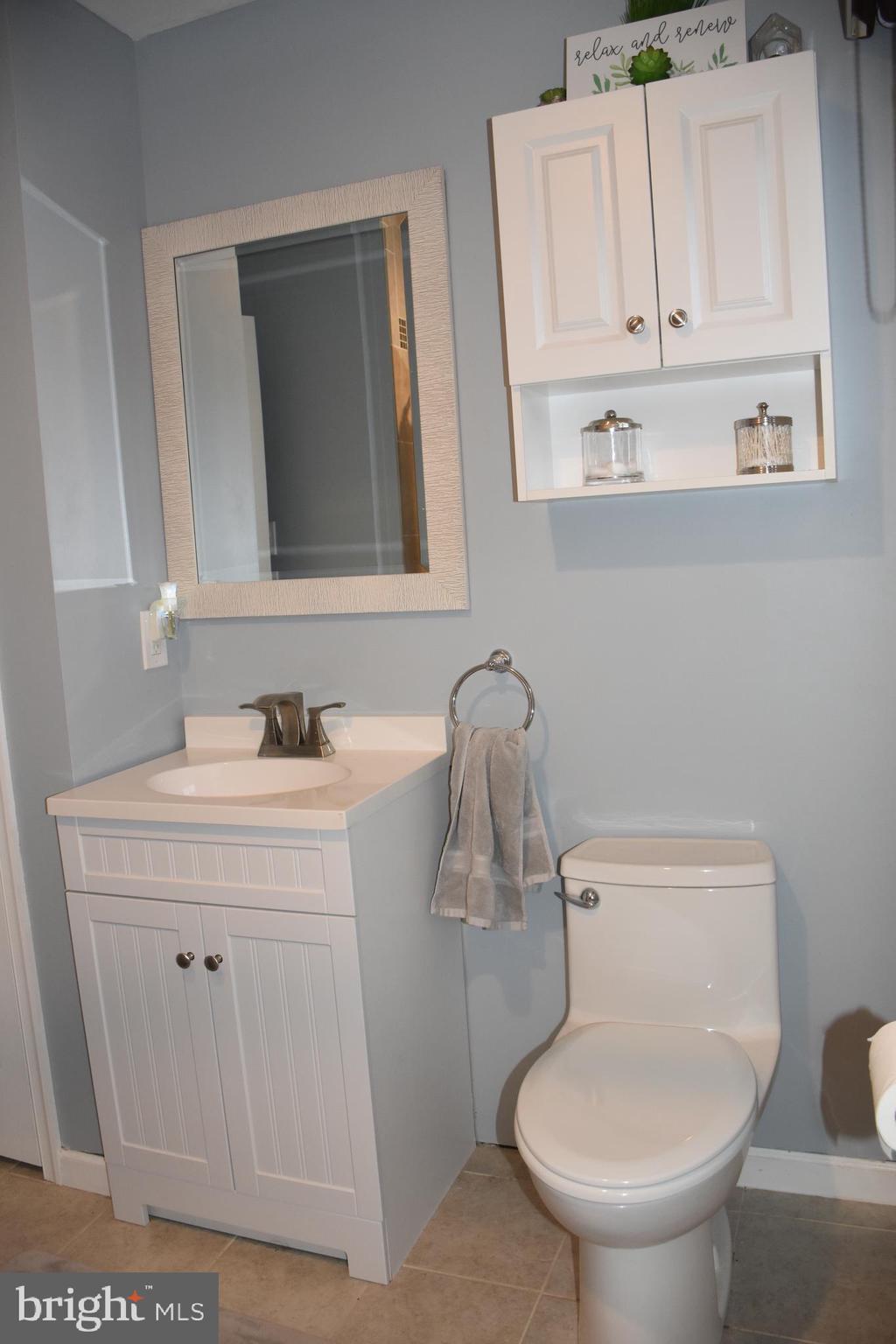 824 Dunbury Road Fairless Hills, PA 19030 - Photo 27 of 31 Remodeled full bath