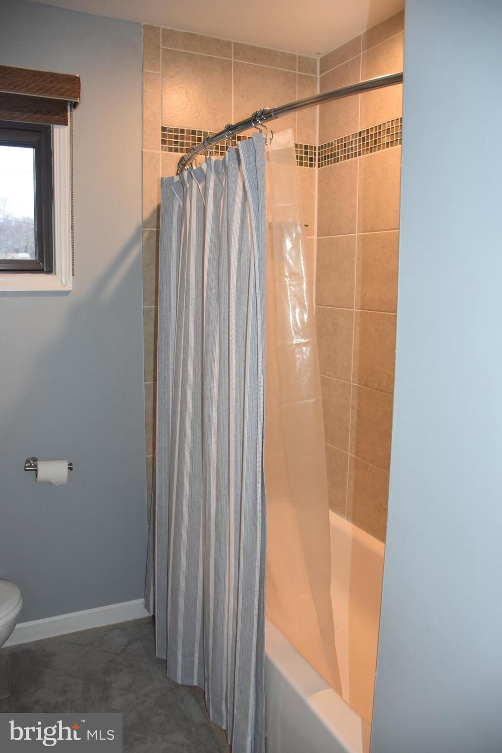 824 Dunbury Road Fairless Hills, PA 19030 - Photo 28 of 31 Gallery Image 28