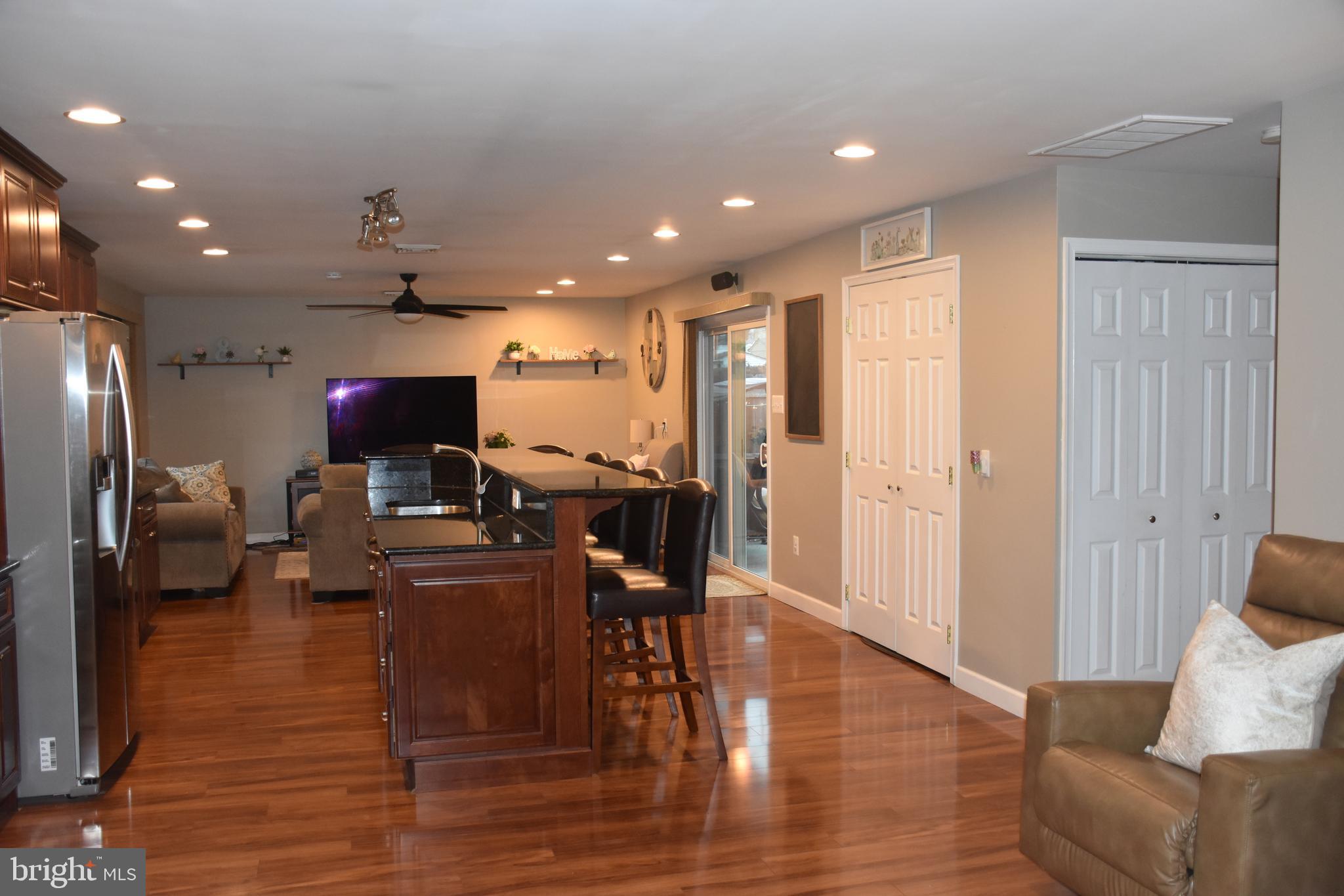 824 Dunbury Road Fairless Hills, PA 19030 - Photo 7 of 31 Inviting open floor plan!