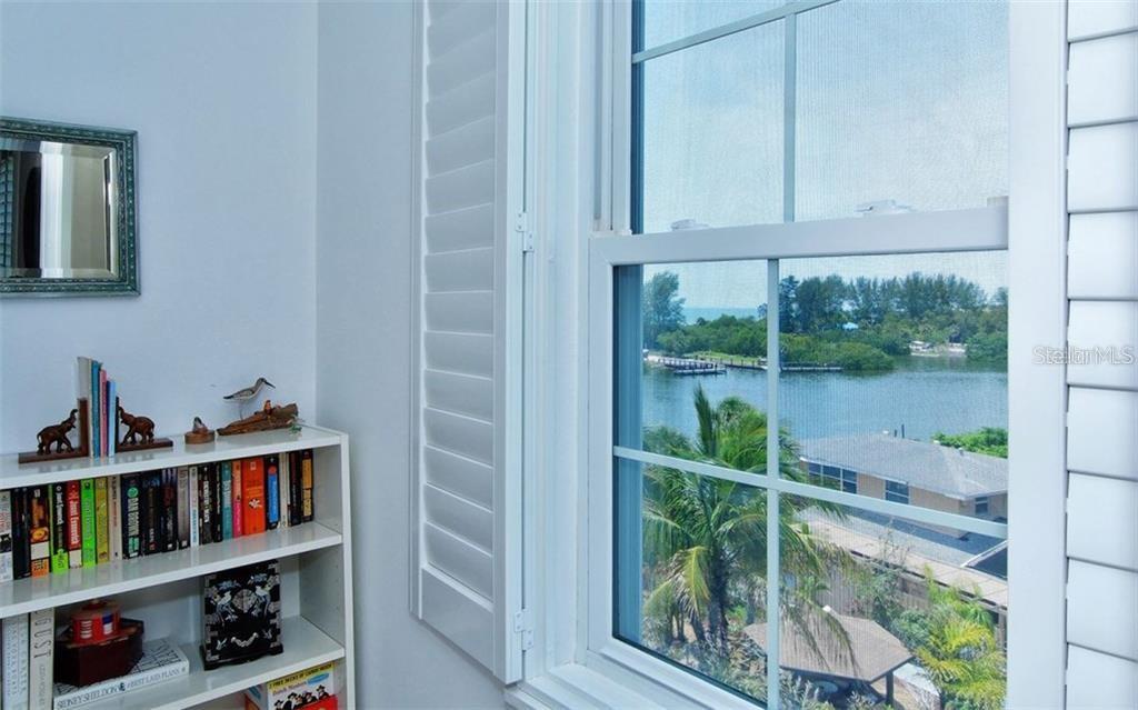 9008 Midnight Pass Road, Unit 4 Sarasota, FL 34242 - Photo 15 of 23