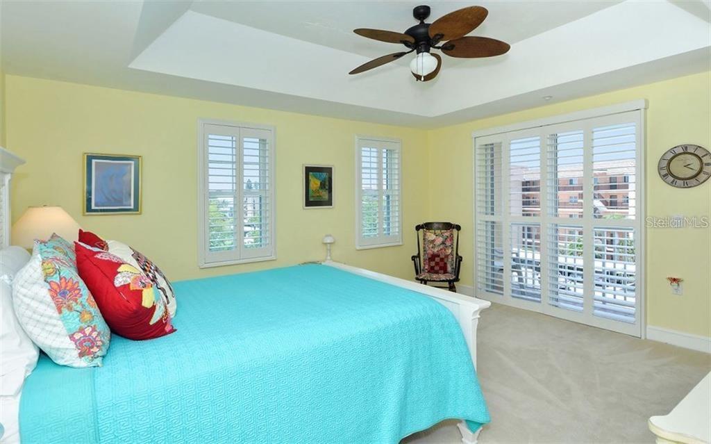 9008 Midnight Pass Road, Unit 4 Sarasota, FL 34242 - Photo 17 of 23