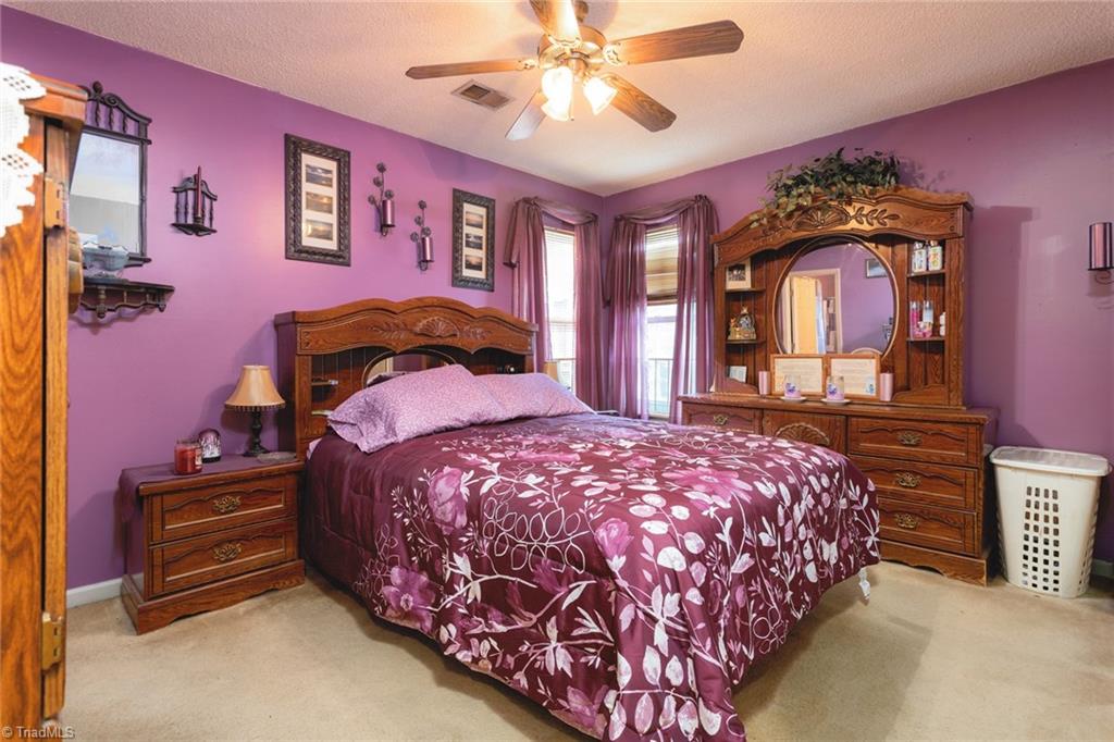 3604 Country Ridge Road Greensboro, NC 27405 - Photo 12 of 28 Gallery Image 12