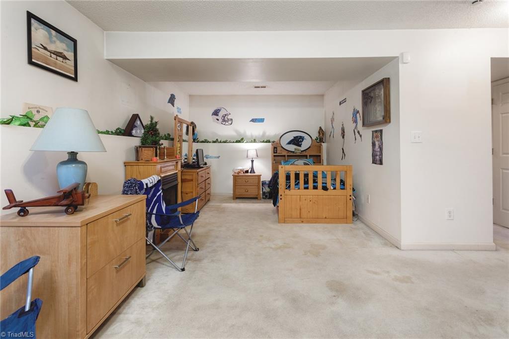 3604 Country Ridge Road Greensboro, NC 27405 - Photo 20 of 28 Gallery Image 20