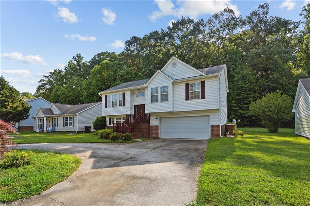 3604 Country Ridge Road Greensboro, NC 27405 - Photo 3 of 28 Gallery Image 3