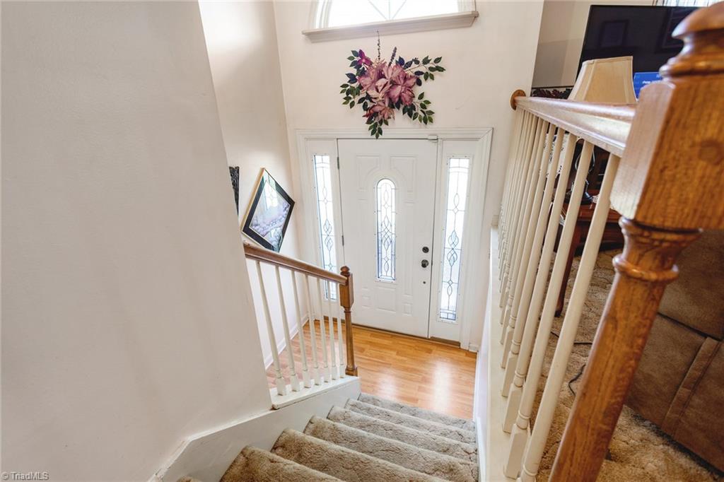 3604 Country Ridge Road Greensboro, NC 27405 - Photo 4 of 28 Gallery Image 4
