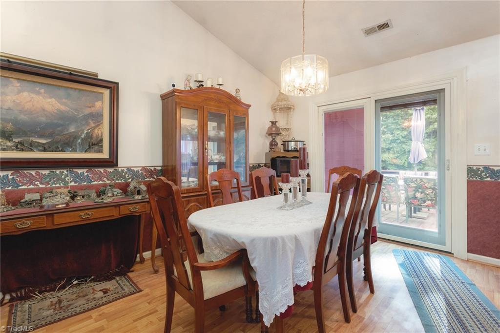 3604 Country Ridge Road Greensboro, NC 27405 - Photo 7 of 28 Gallery Image 7