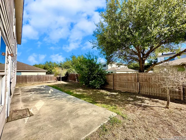 $299,900 | 16422 Turf Club, Selma, TX 78154