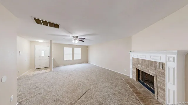 $299,900 | 16422 Turf Club, Selma, TX 78154