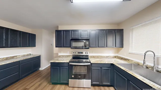 $299,900 | 16422 Turf Club, Selma, TX 78154