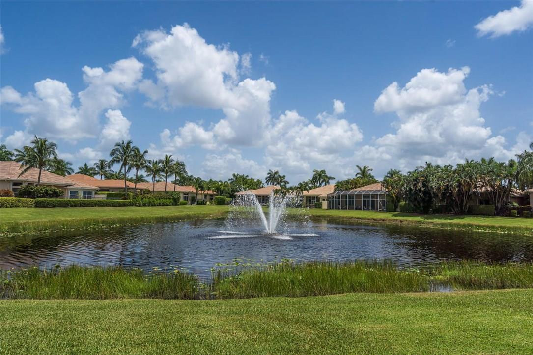 16391 Braeburn Ridge Trail Delray Beach, FL 33446 - Photo 28 of 31 Lake view with Fountain