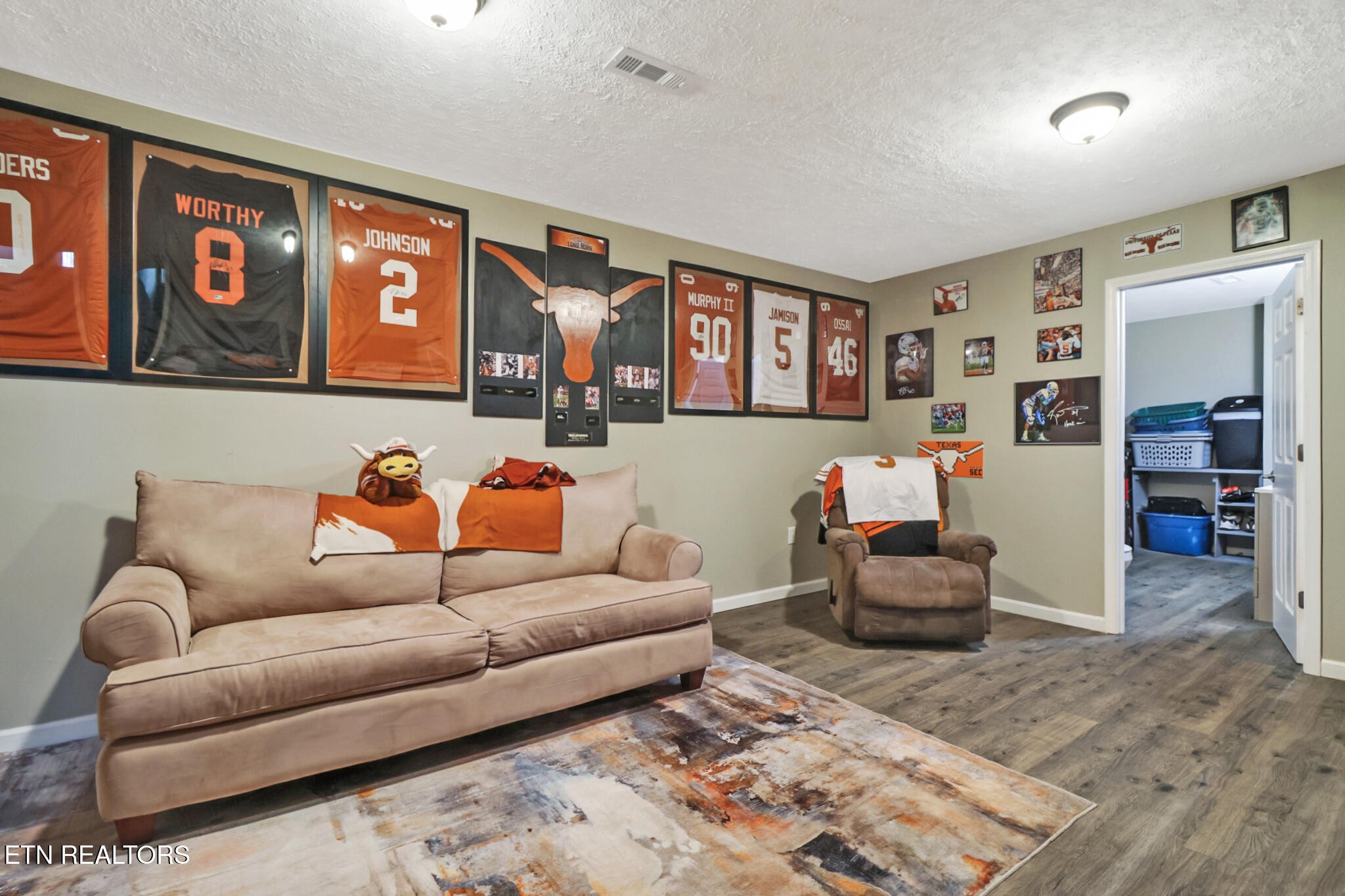 604 Bear Cub Lane Clinton, TN 37716 - Photo 18 of 23 a living room with furniture and window