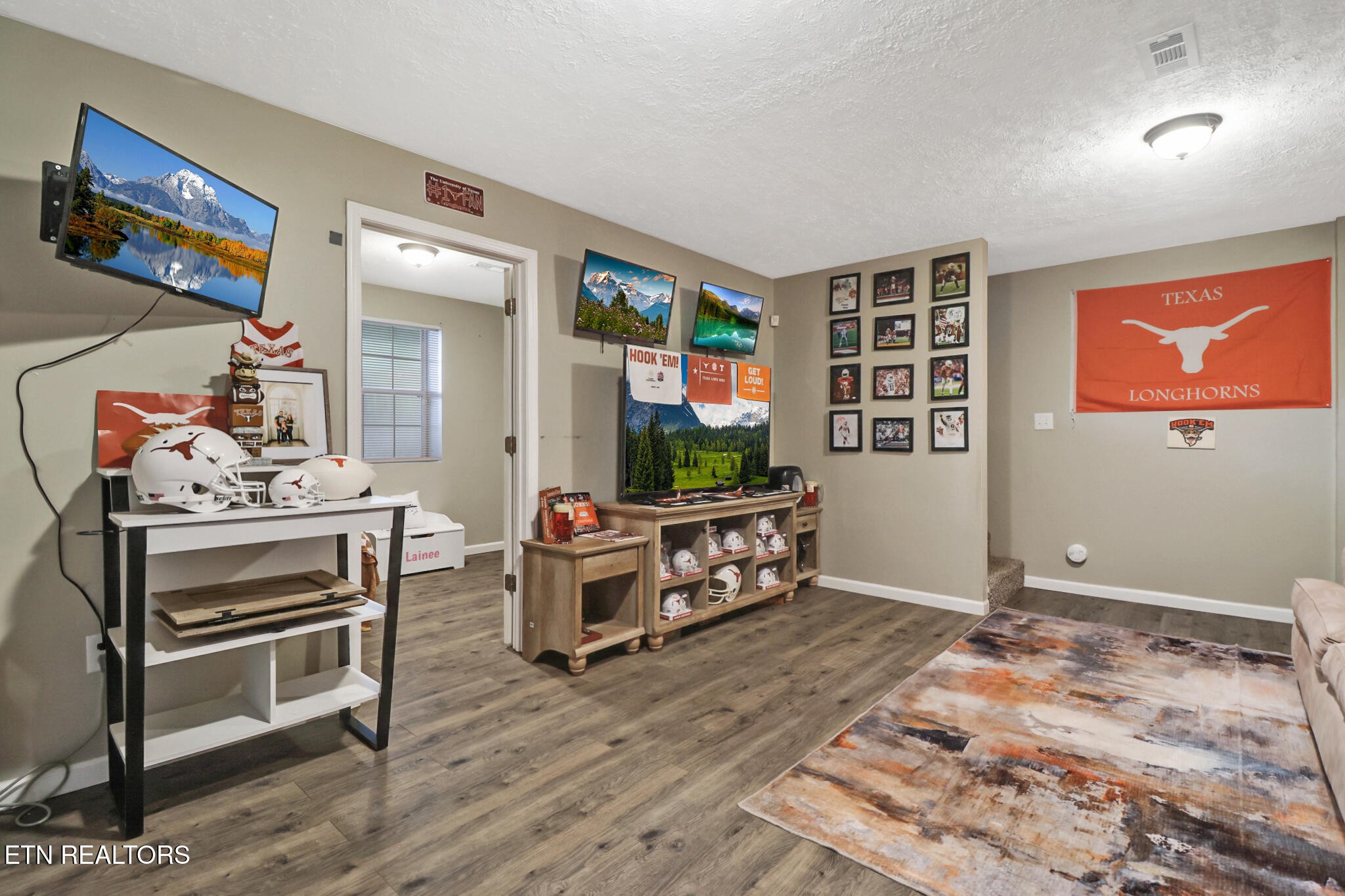 604 Bear Cub Lane Clinton, TN 37716 - Photo 19 of 23 a living room with furniture and a flat screen tv