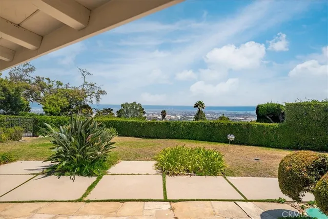 $1,950,000 | 27846 Palos Verdes Drive West, Rancho Palos Verdes, CA 90275