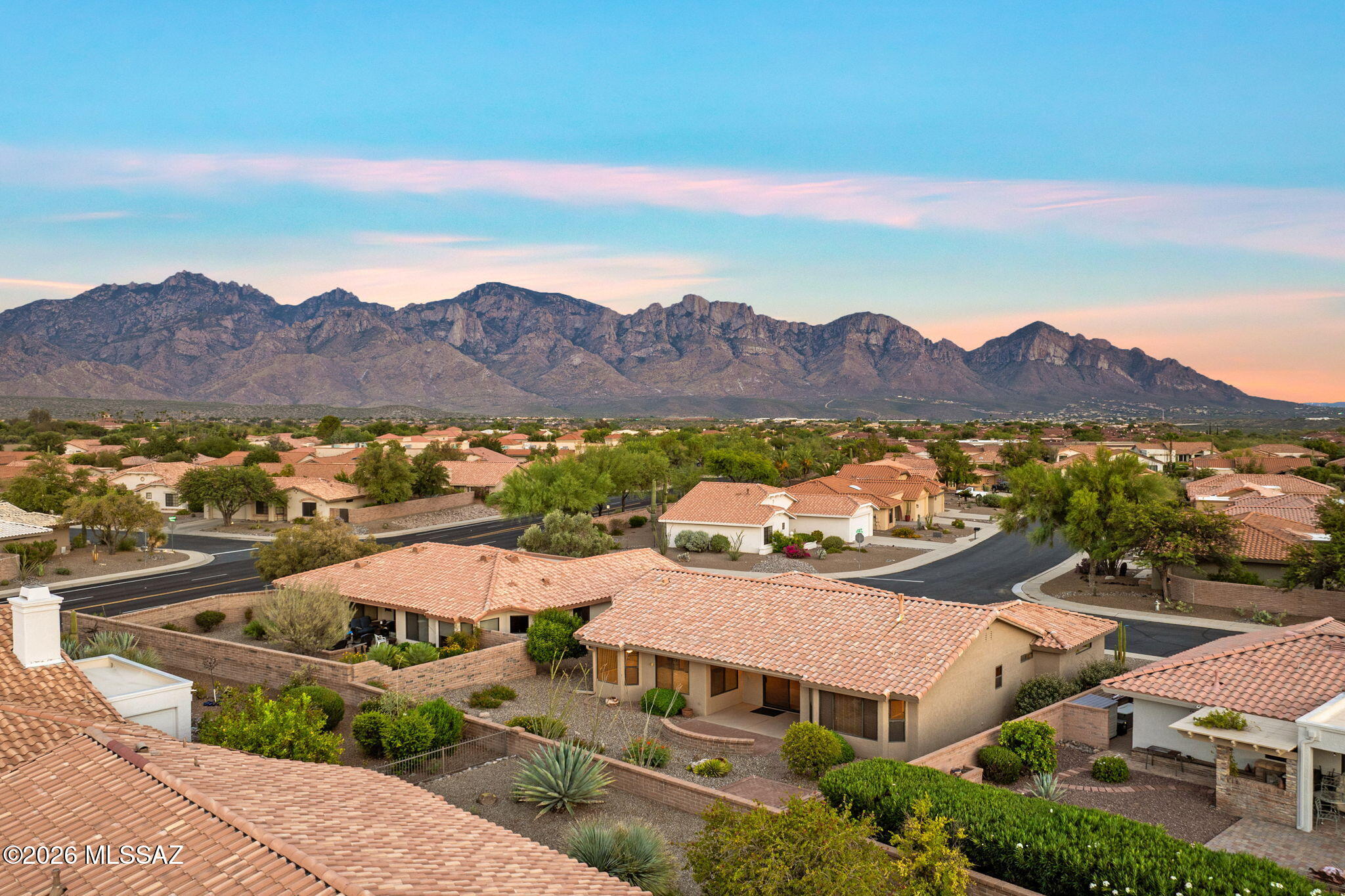1029 East Rising Sun Drive Oro Valley, AZ 85755 - Photo 35 of 51 FENCED BACK YARD W/ MTN VIEWS!