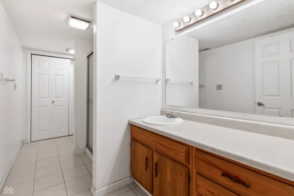 $199,900 | 7471 Prairie Lake Drive, Indianapolis, IN 46256