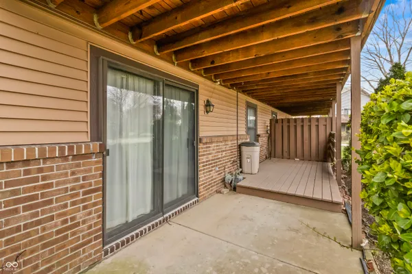 $199,900 | 7471 Prairie Lake Drive, Indianapolis, IN 46256