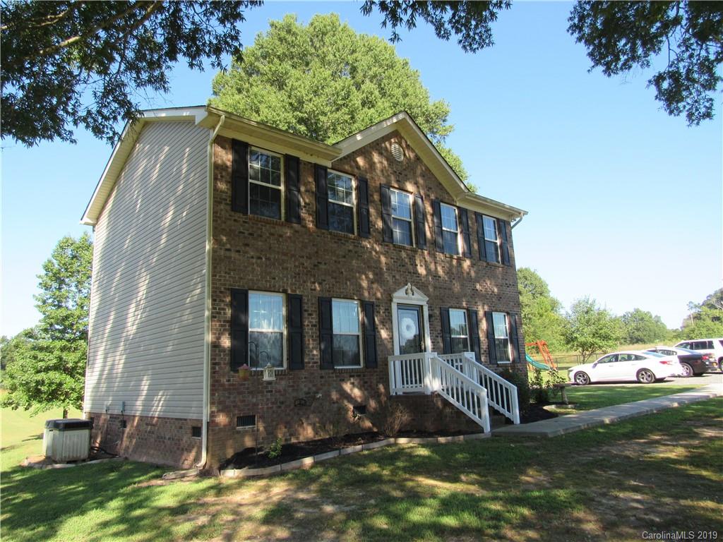 1033 Dameron Road Bessemer City, NC 28016 - Photo 2 of 32