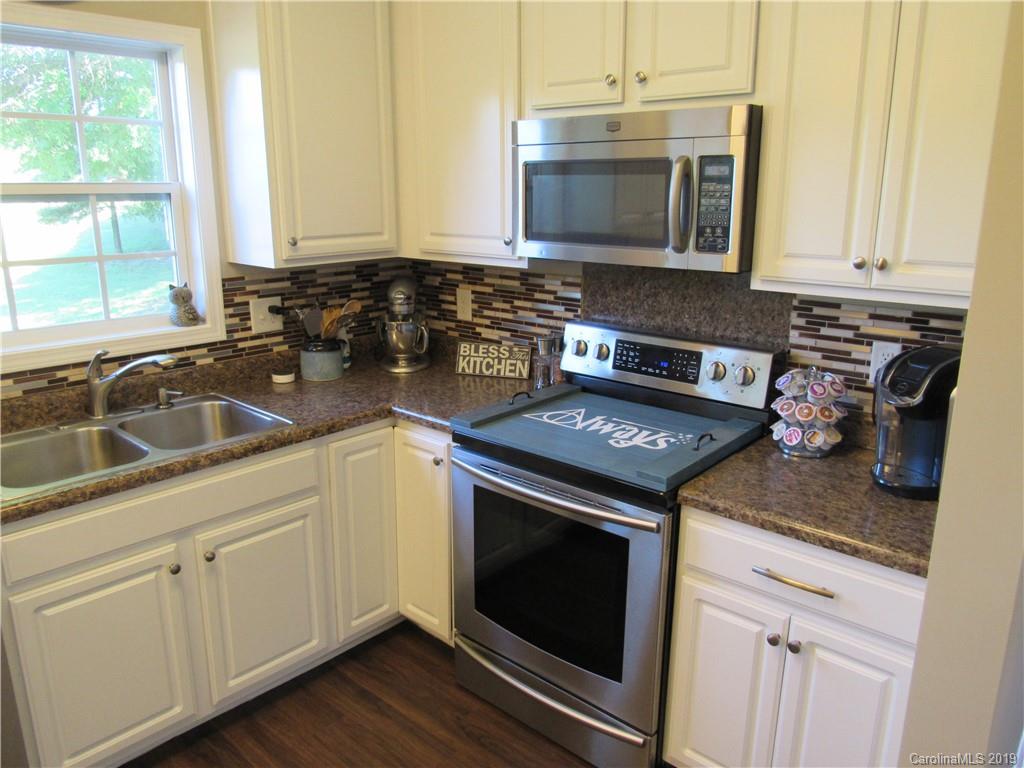 1033 Dameron Road Bessemer City, NC 28016 - Photo 7 of 32