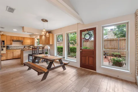 $469,000 | 302 South Lake Creek Drive, Round Rock, TX 78681