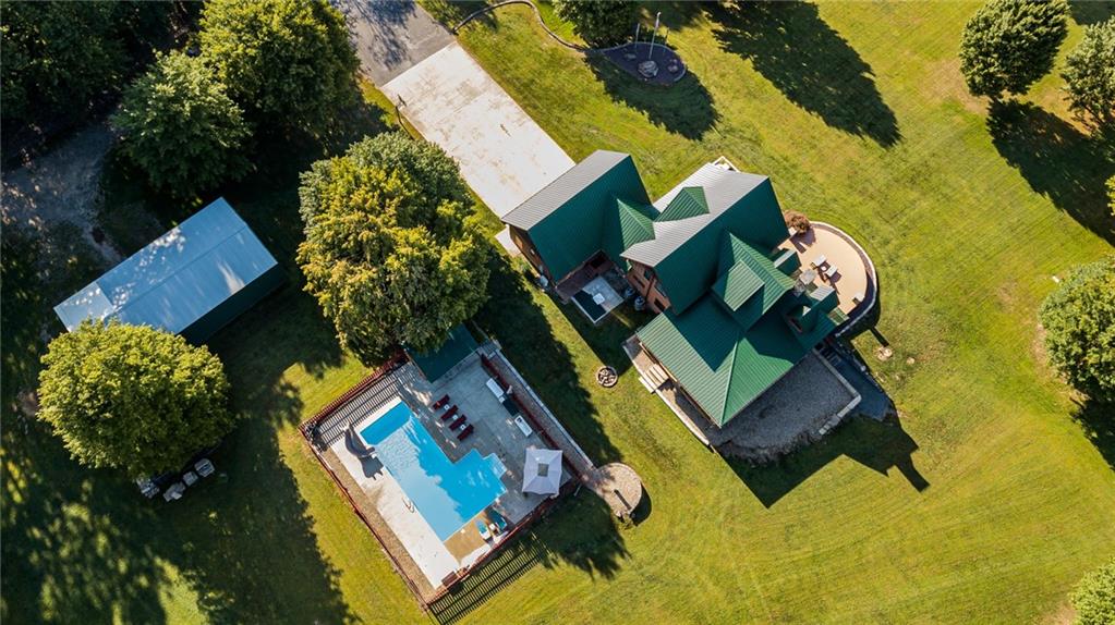 425 Wozniak Road Mercer, PA 16137 - Photo 3 of 25