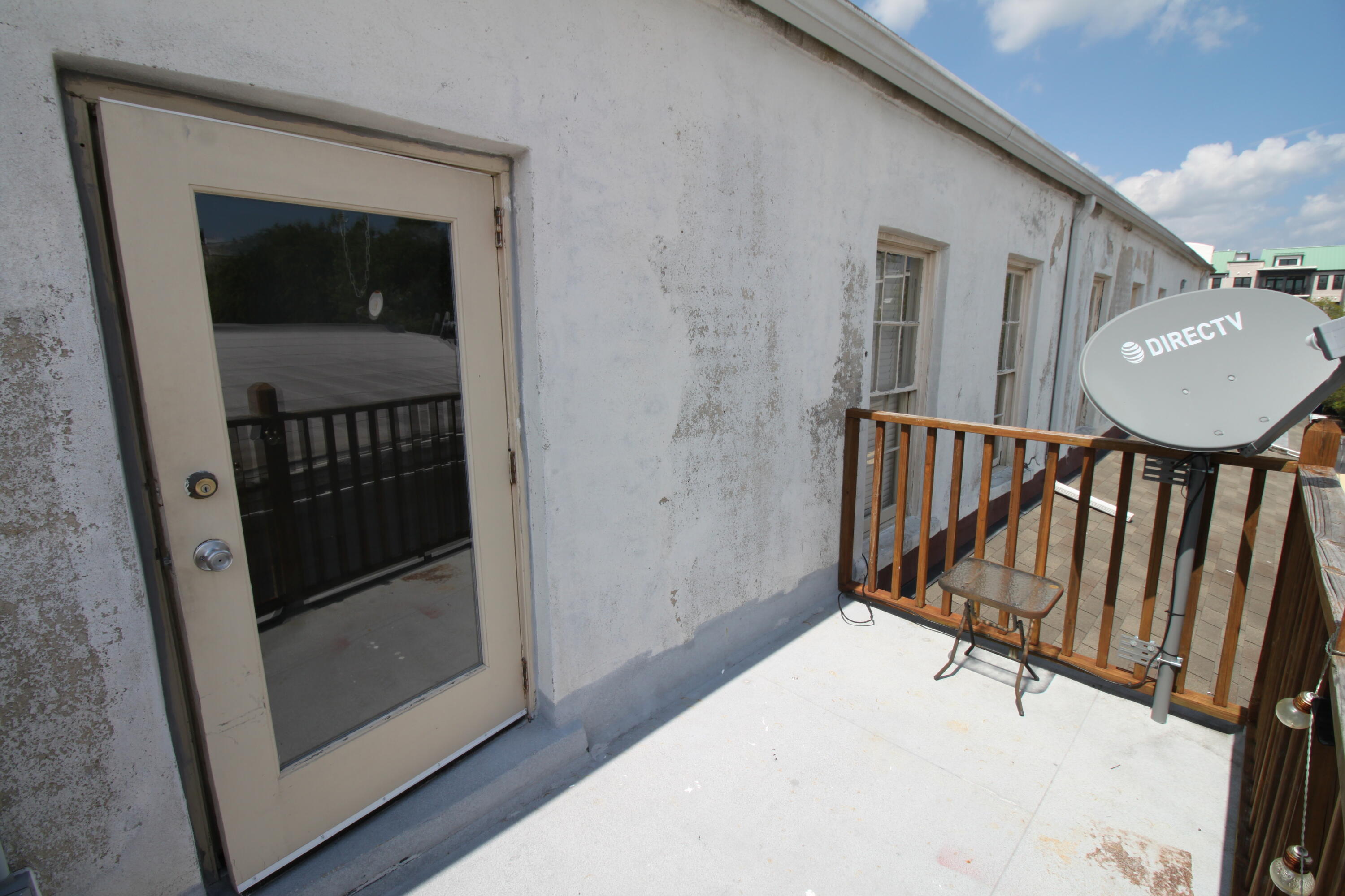 314 King Street, Unit D Charleston, SC 29401 - Photo 10 of 10 Porch