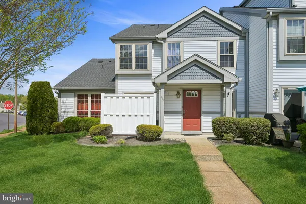 $300,000 | 321 Steeplechase Court, Woodbury, NJ 08096