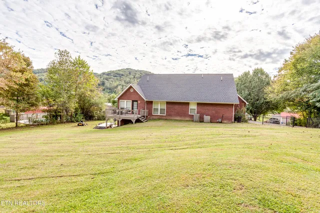 $439,900 | 949 Hill Street, Jellico, TN 37762