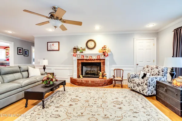 $419,000 | 949 Hill Street, Jellico, TN 37762